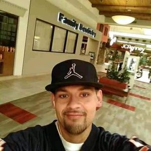 Meet your Posher, Gregorio